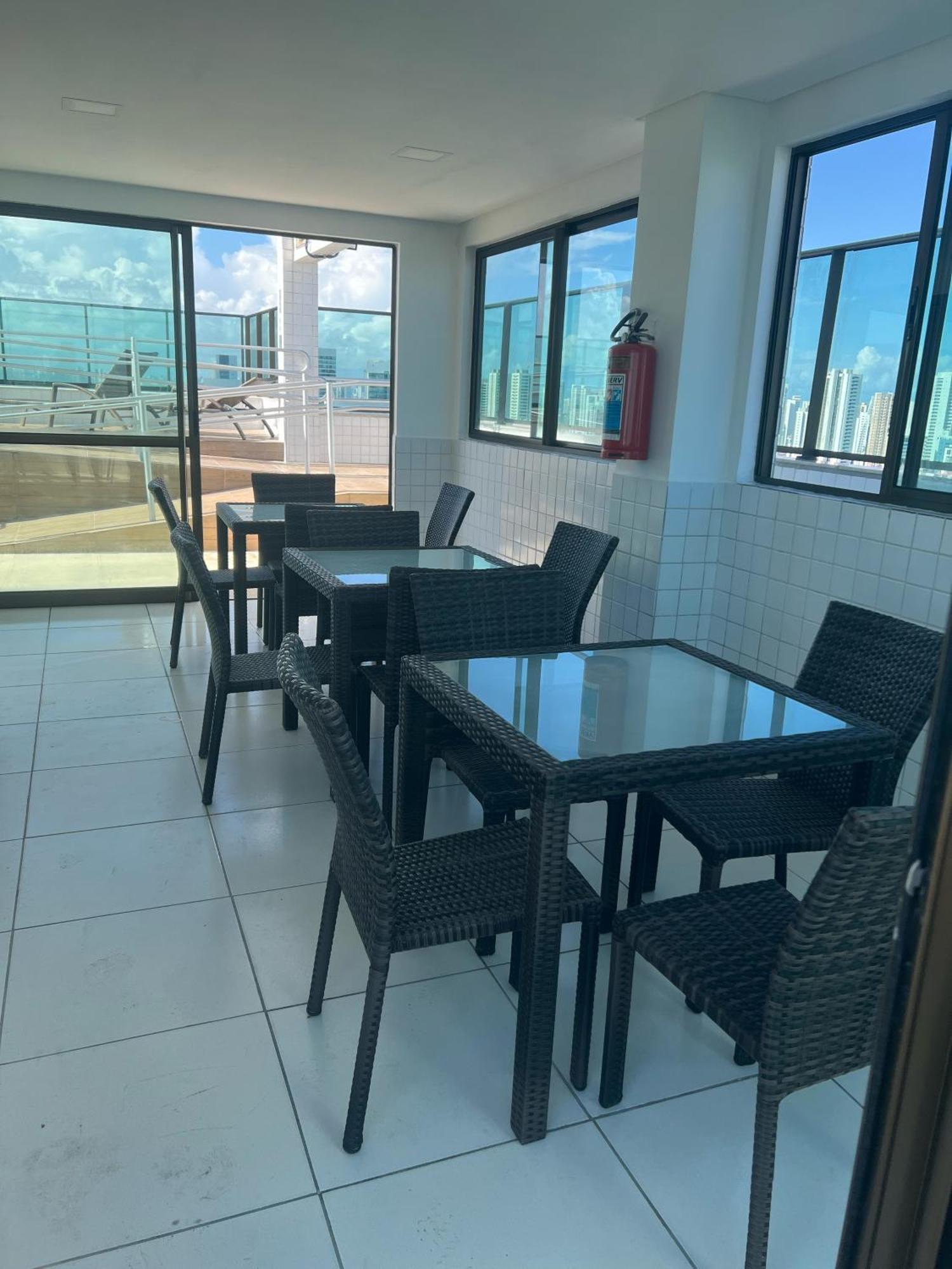 2402 - Flat Em Boa Viagem Praia, Prox Ao Shopping, Vista Mar